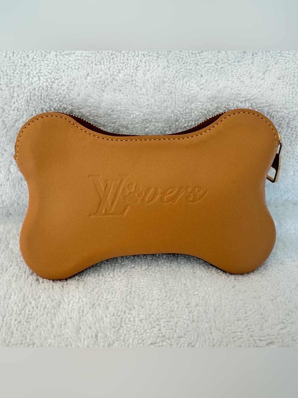 Louis Vuitton Monogram Bone Key Pouch in Brown and Tan - Picture 2 of 3